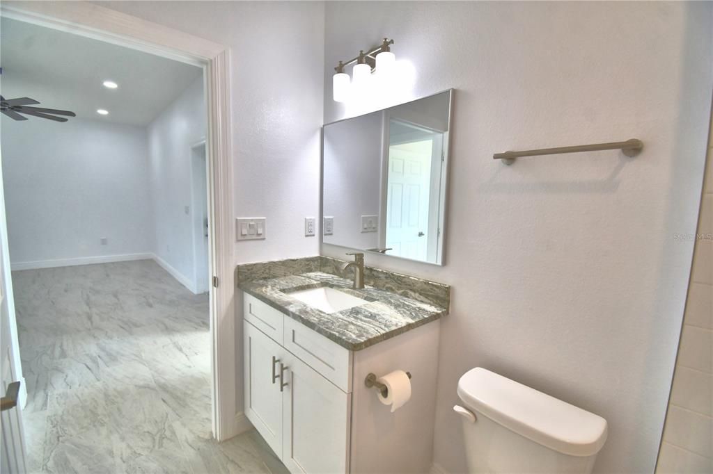 В аренду: $1,800 (3 спален, 2 ванн, 1220 Квадратных фут)