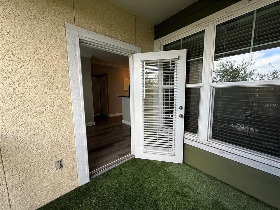 For Sale: $259,999 (2 beds, 2 baths, 1146 Square Feet)
