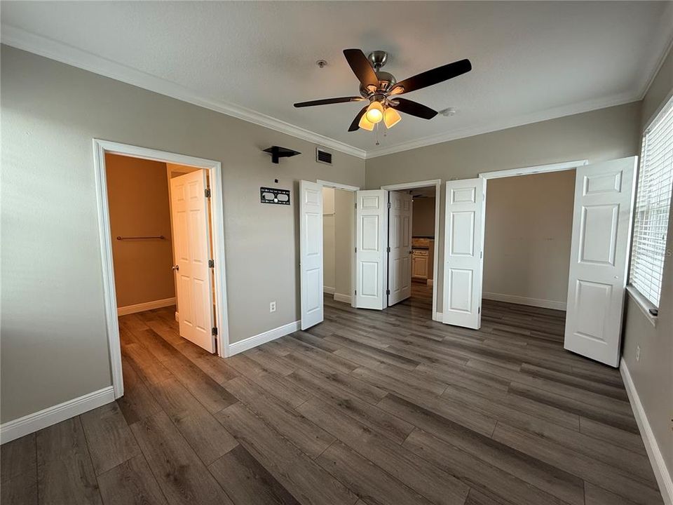 For Sale: $259,999 (2 beds, 2 baths, 1146 Square Feet)