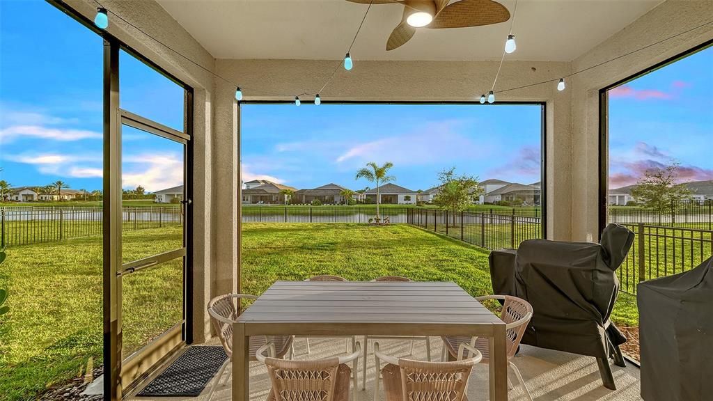 Active With Contract: $684,900 (4 beds, 3 baths, 3313 Square Feet)