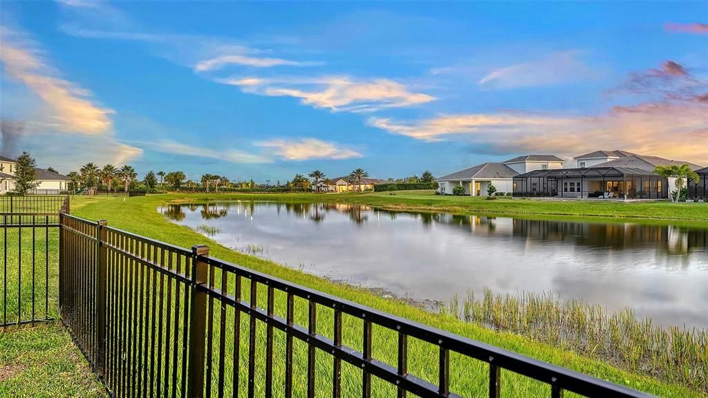 Active With Contract: $684,900 (4 beds, 3 baths, 3313 Square Feet)