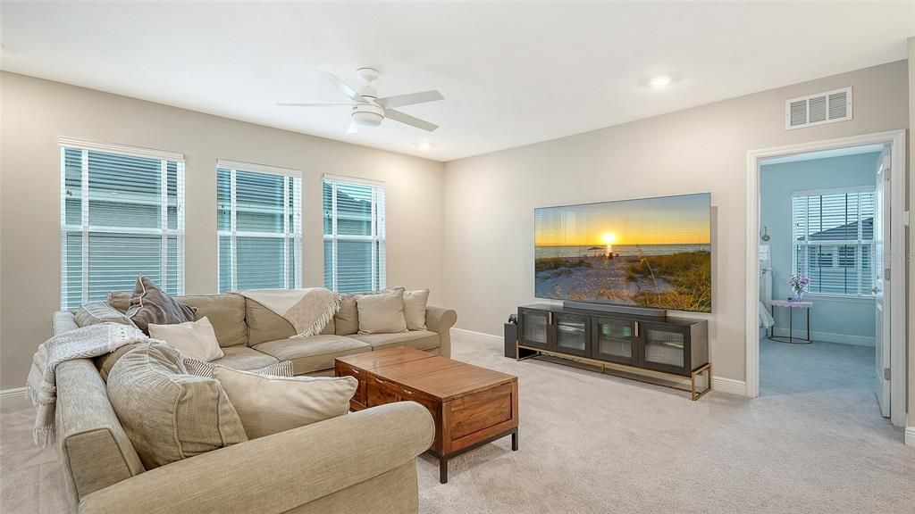 Active With Contract: $684,900 (4 beds, 3 baths, 3313 Square Feet)