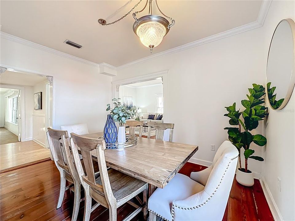 For Sale: $609,000 (4 beds, 3 baths, 2479 Square Feet)