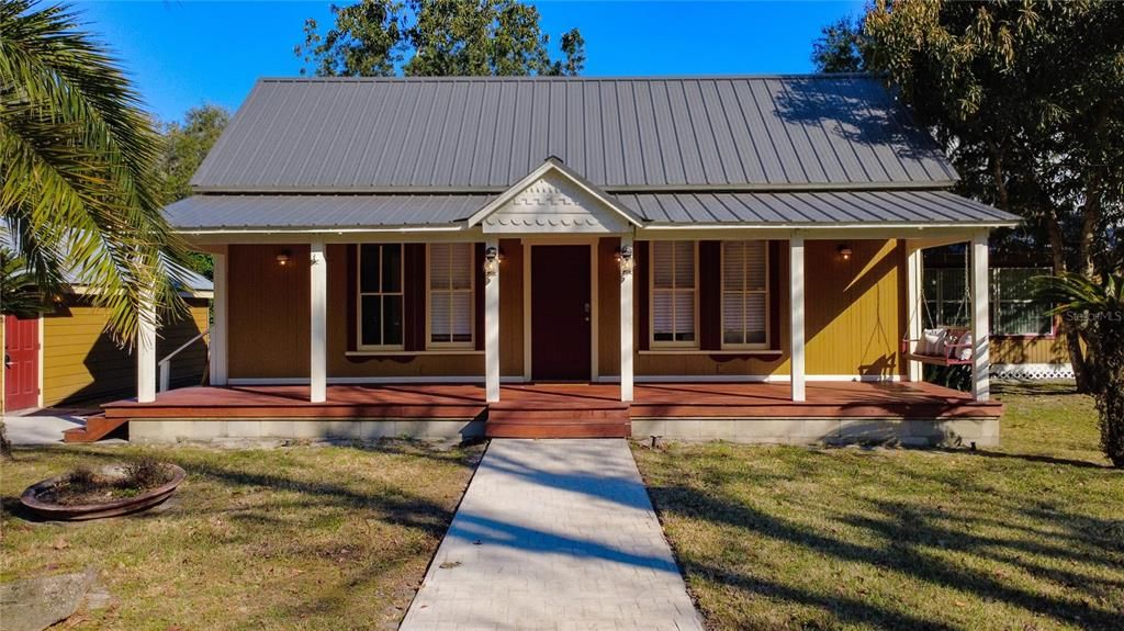 For Sale: $609,000 (4 beds, 3 baths, 2479 Square Feet)