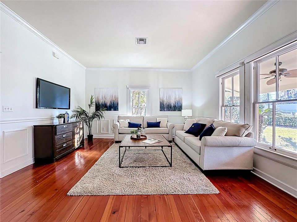 For Sale: $609,000 (4 beds, 3 baths, 2479 Square Feet)