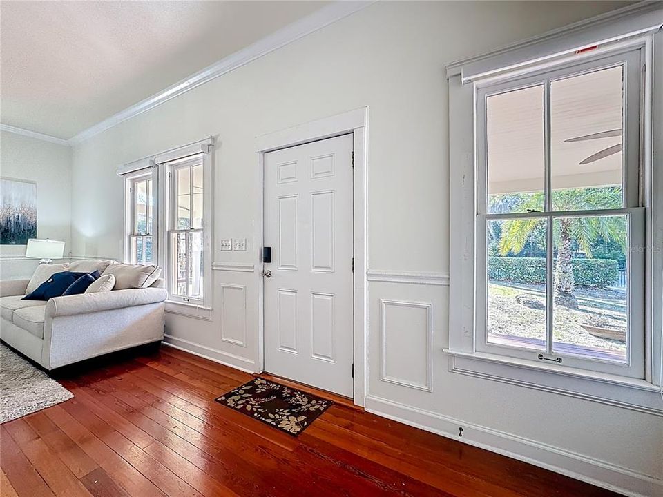 For Sale: $609,000 (4 beds, 3 baths, 2479 Square Feet)