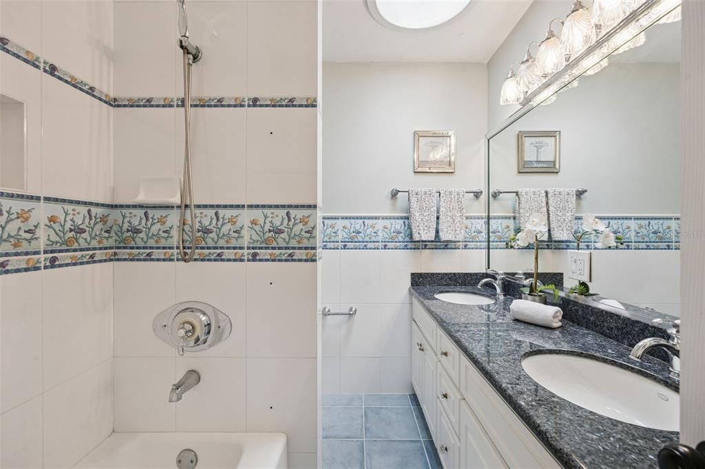 For Sale: $849,900 (5 beds, 3 baths, 2669 Square Feet)