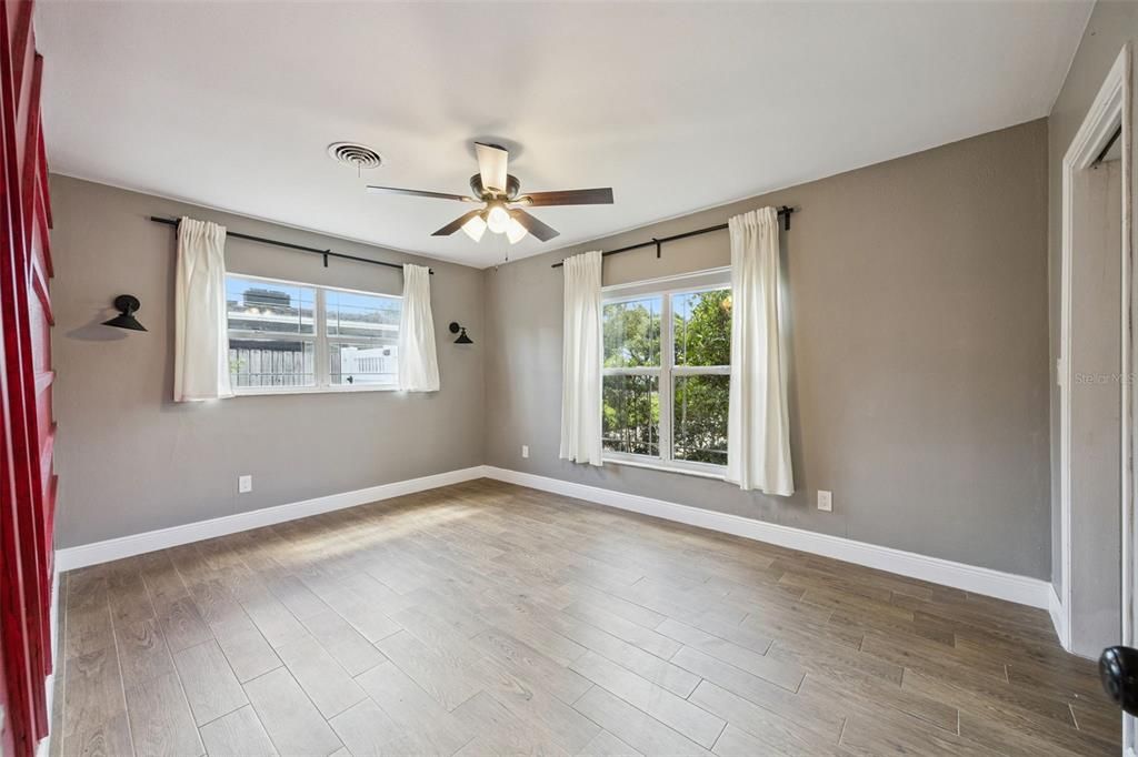 For Sale: $849,900 (5 beds, 3 baths, 2669 Square Feet)