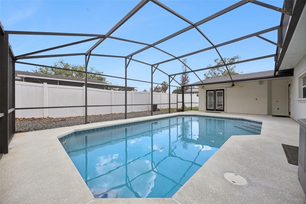 For Sale: $849,900 (5 beds, 3 baths, 2669 Square Feet)