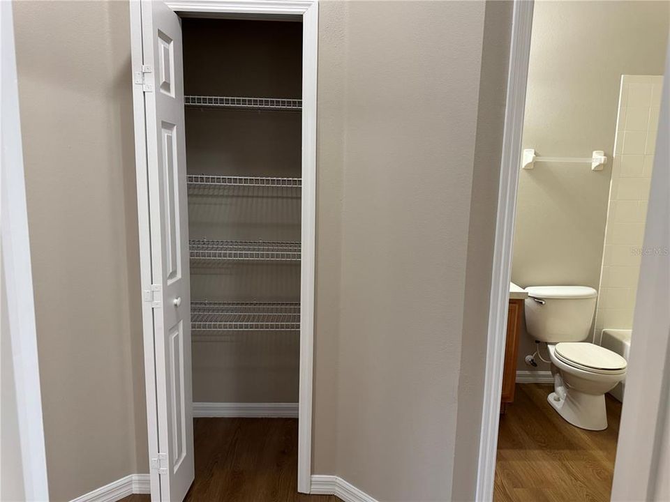 В аренду: $2,595 (4 спален, 2 ванн, 2052 Квадратных фут)