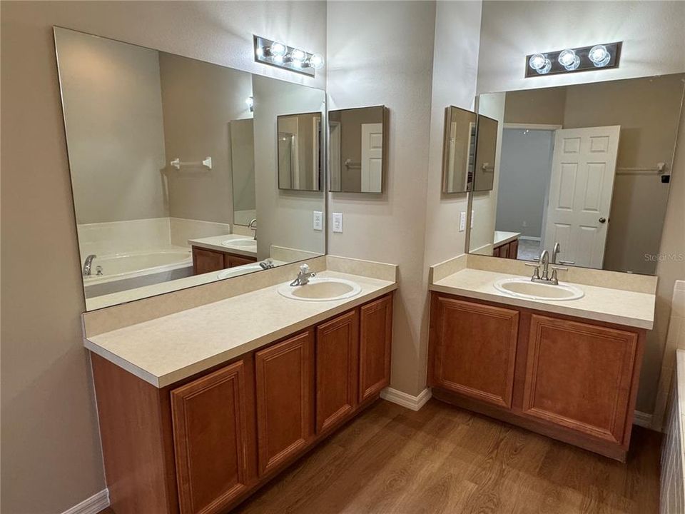 В аренду: $2,595 (4 спален, 2 ванн, 2052 Квадратных фут)