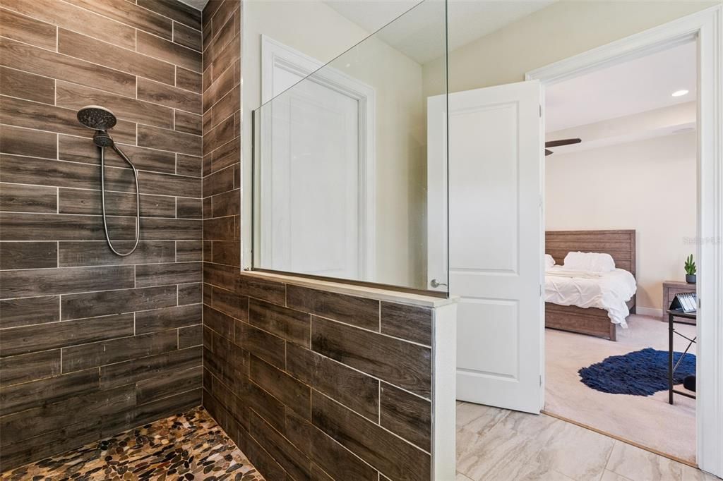 En Venta: $825,000 (3 camas, 3 baños, 2914 Pies cuadrados)