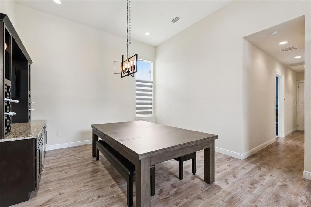 En Venta: $825,000 (3 camas, 3 baños, 2914 Pies cuadrados)