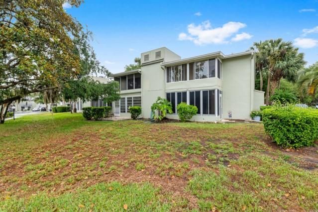 На продажу: $139,900 (2 спален, 1 ванн, 1058 Квадратных фут)