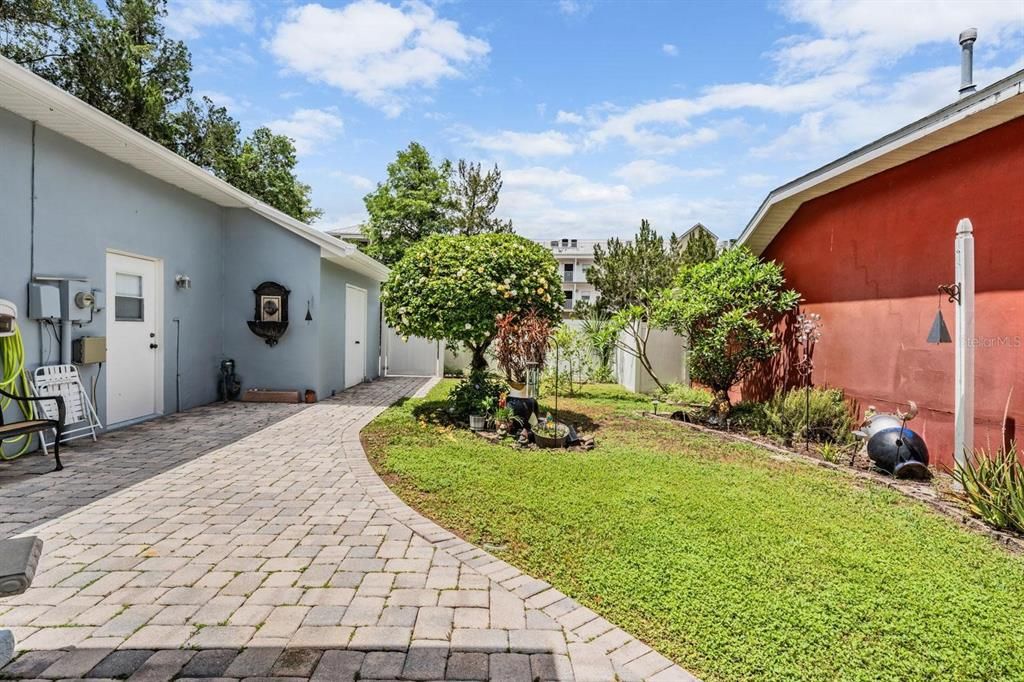 En Venta: $449,900 (2 camas, 2 baños, 2090 Pies cuadrados)