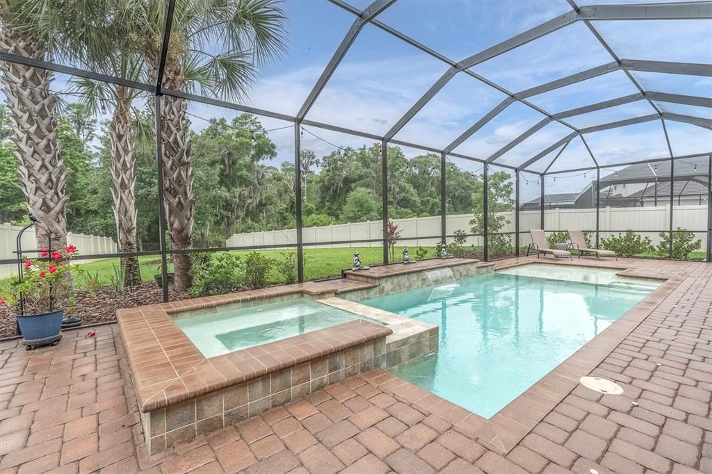 Active With Contract: $935,000 (4 beds, 3 baths, 2755 Square Feet)