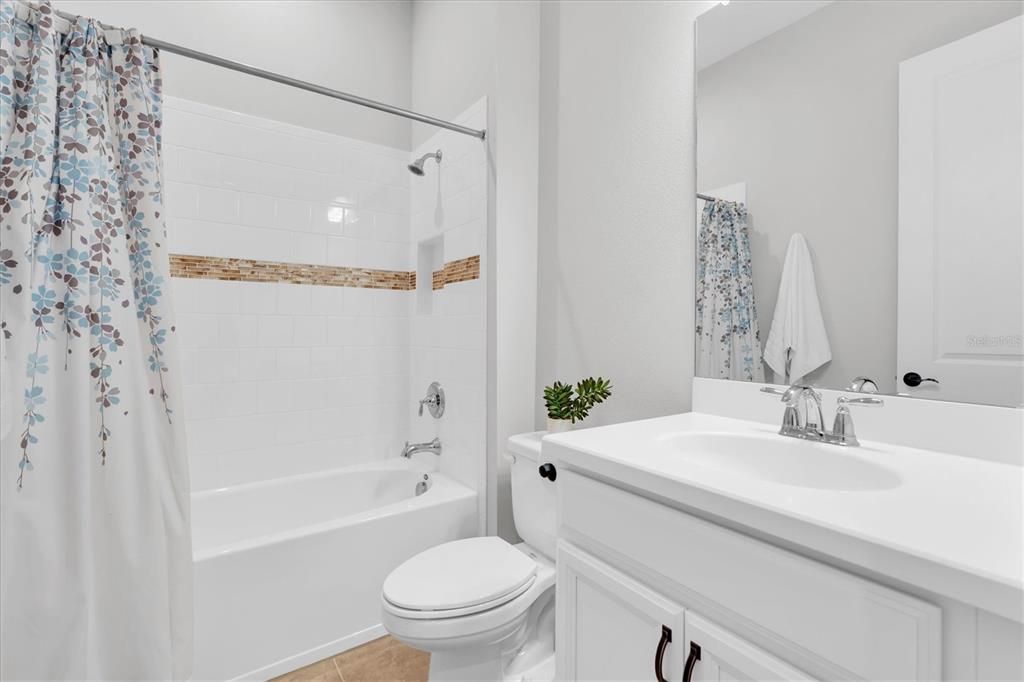 Active With Contract: $935,000 (4 beds, 3 baths, 2755 Square Feet)