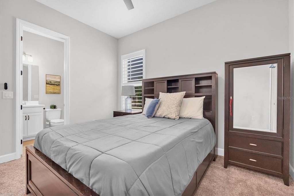 Active With Contract: $935,000 (4 beds, 3 baths, 2755 Square Feet)