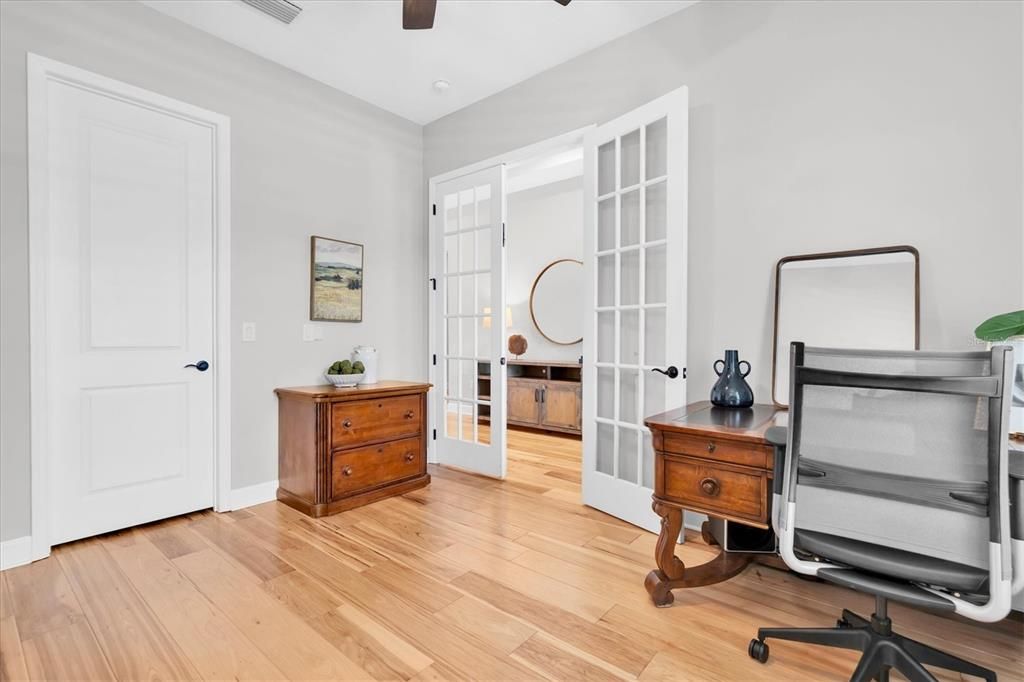 Active With Contract: $935,000 (4 beds, 3 baths, 2755 Square Feet)
