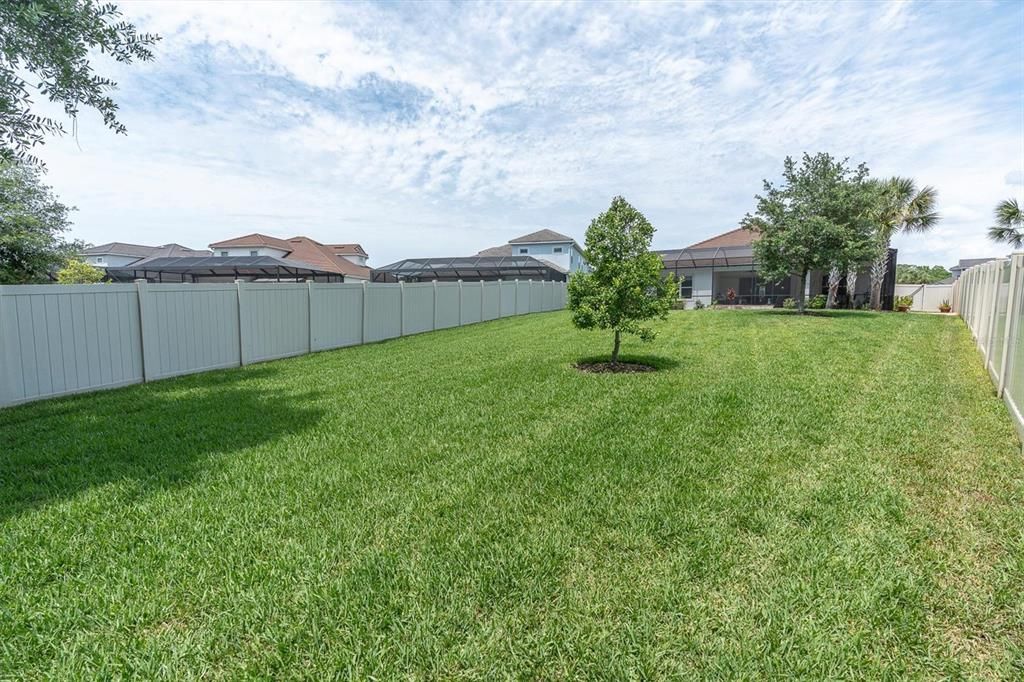 Active With Contract: $935,000 (4 beds, 3 baths, 2755 Square Feet)