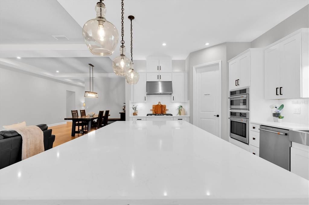 Active With Contract: $935,000 (4 beds, 3 baths, 2755 Square Feet)
