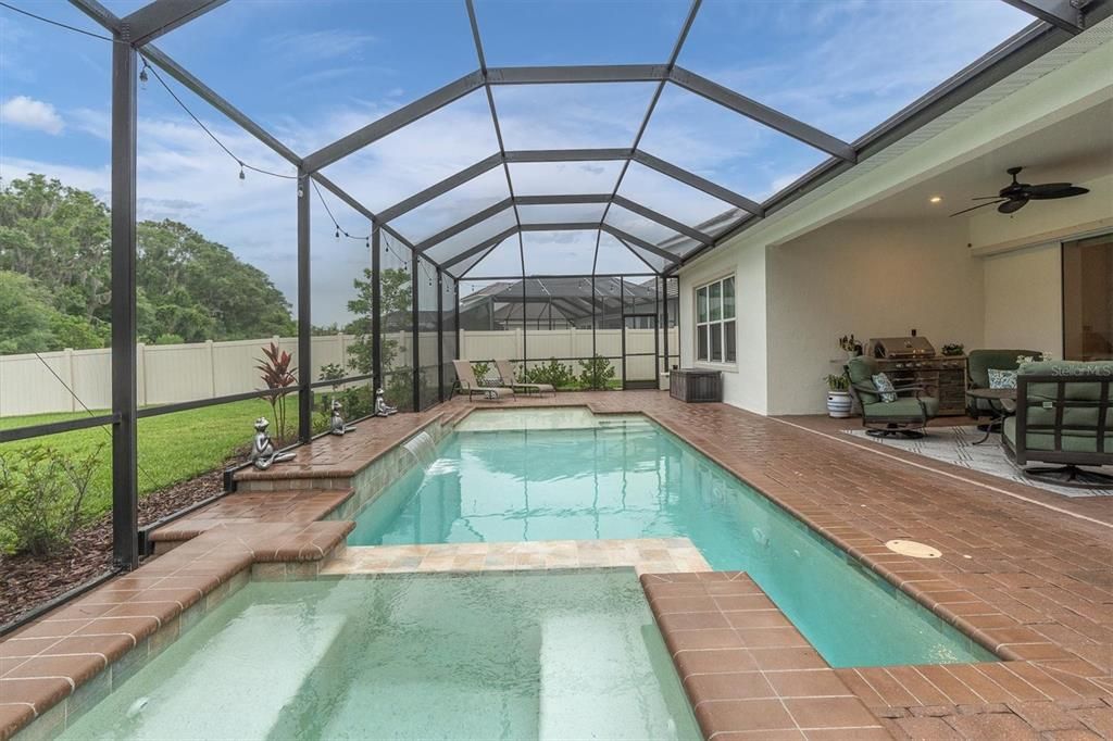 Active With Contract: $935,000 (4 beds, 3 baths, 2755 Square Feet)