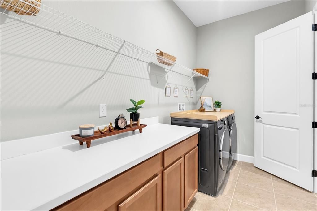 Active With Contract: $935,000 (4 beds, 3 baths, 2755 Square Feet)