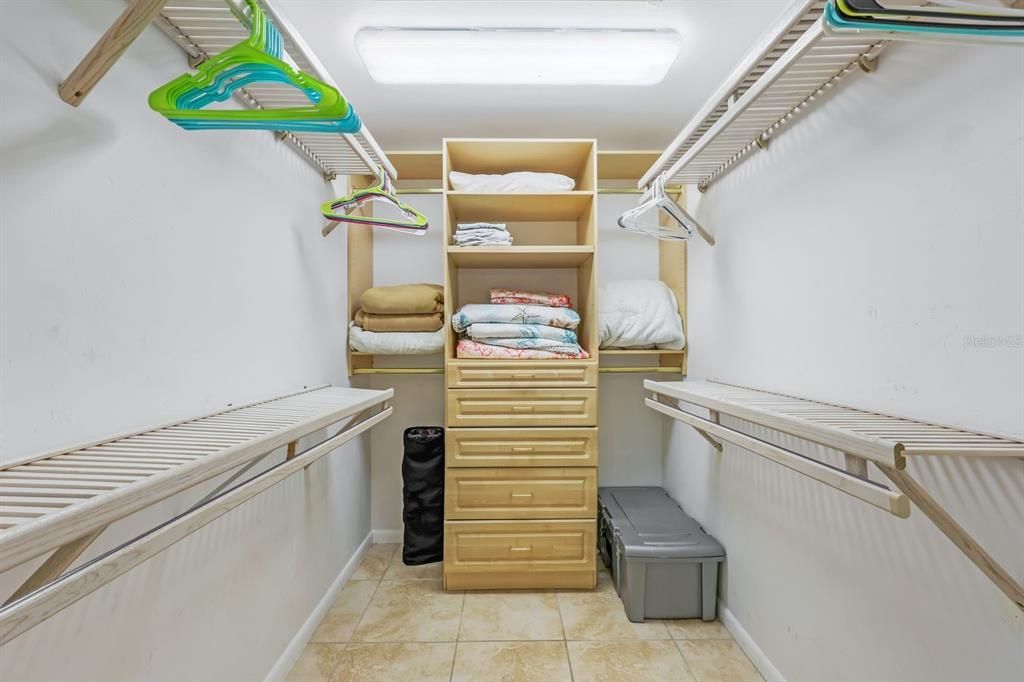 На продажу: $850,000 (3 спален, 2 ванн, 2196 Квадратных фут)