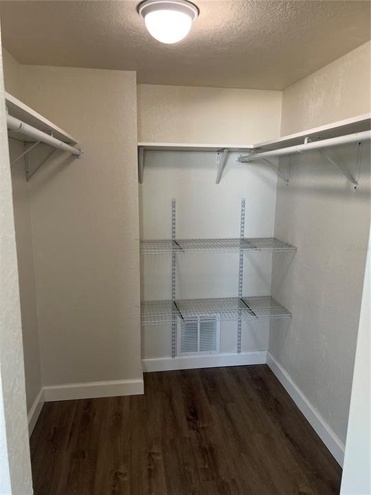 For Rent: $3,200 (2 beds, 2 baths, 1150 Square Feet)