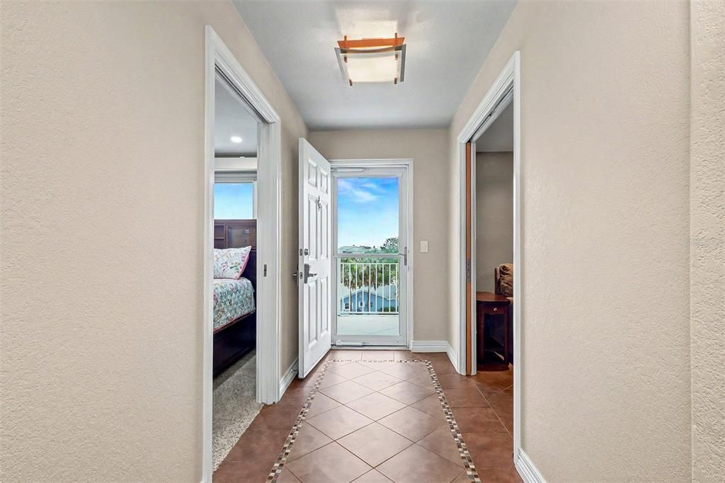 For Sale: $1,000,000 (3 beds, 2 baths, 1530 Square Feet)