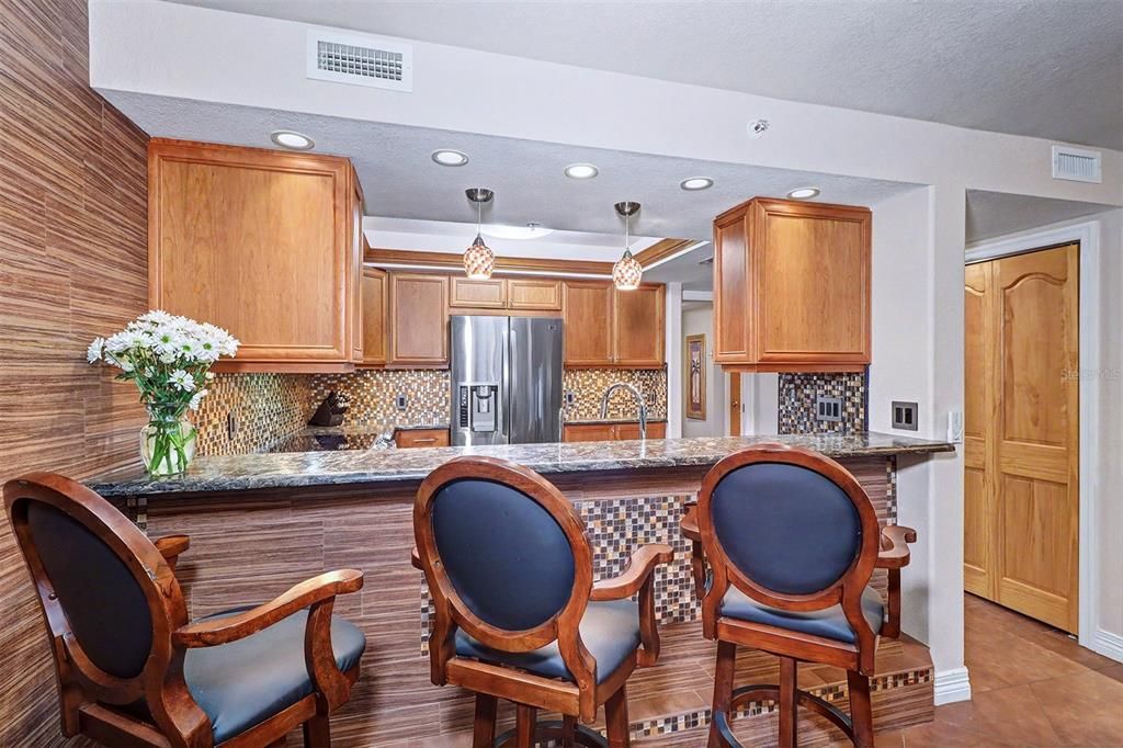 For Sale: $1,000,000 (3 beds, 2 baths, 1530 Square Feet)
