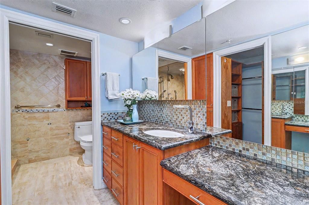 For Sale: $1,000,000 (3 beds, 2 baths, 1530 Square Feet)