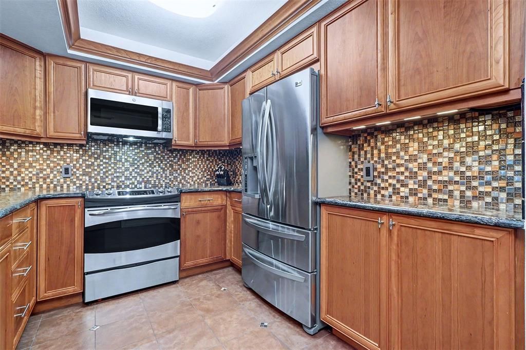 For Sale: $1,000,000 (3 beds, 2 baths, 1530 Square Feet)