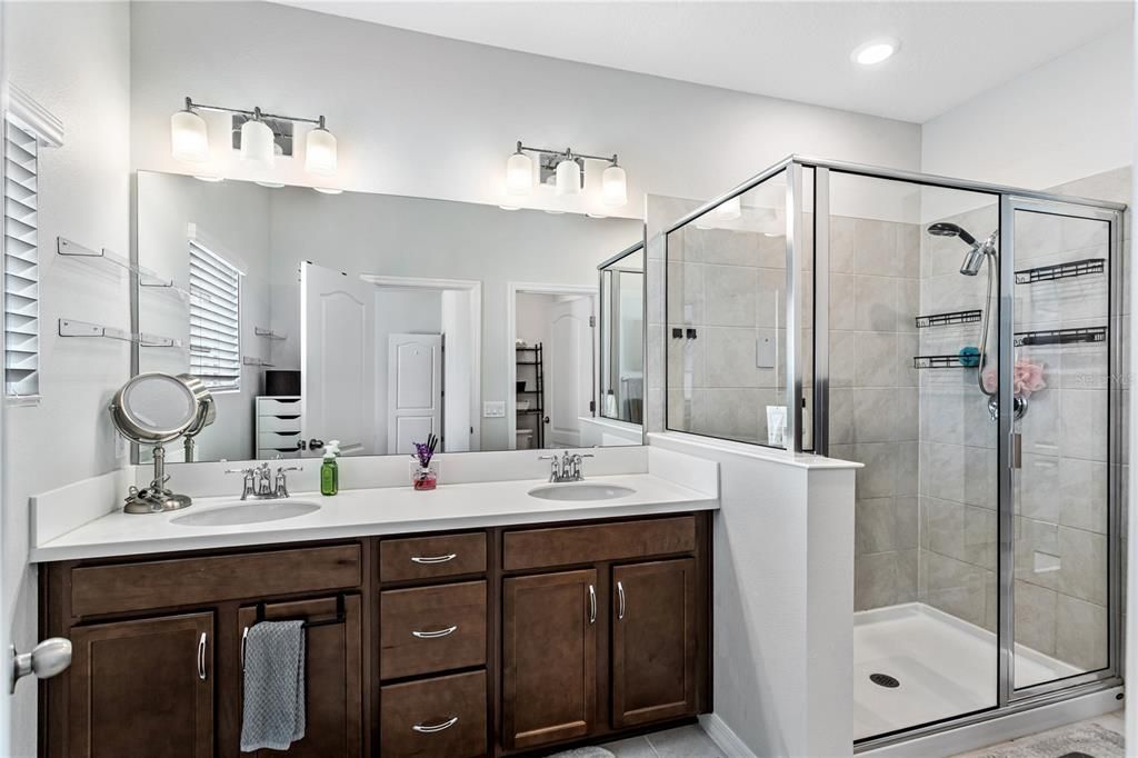 For Sale: $359,000 (3 beds, 2 baths, 1807 Square Feet)