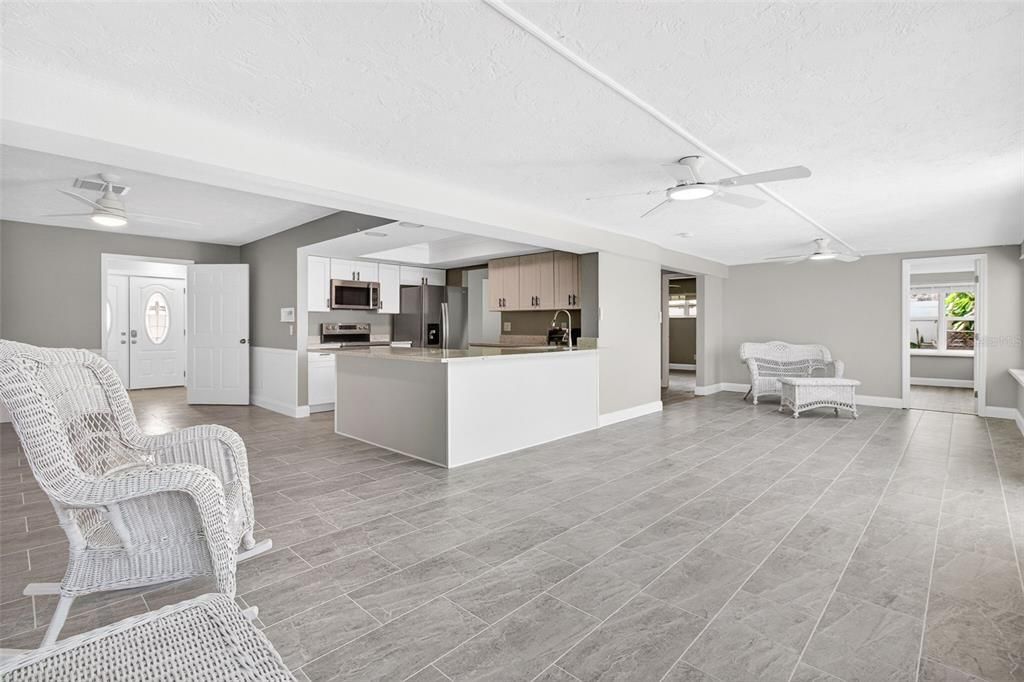 For Rent: $4,750 (3 beds, 2 baths, 2176 Square Feet)