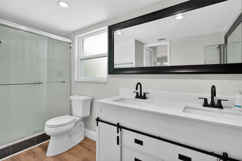 For Rent: $4,750 (3 beds, 2 baths, 2176 Square Feet)