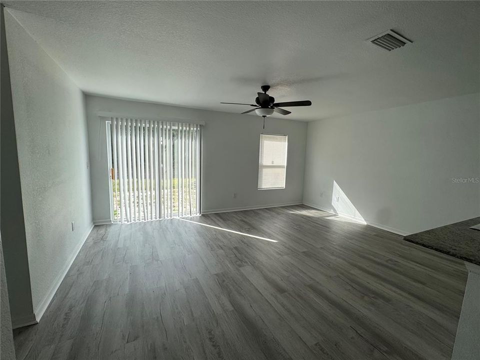 В аренду: $1,795 (3 спален, 2 ванн, 1446 Квадратных фут)