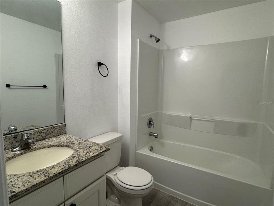 В аренду: $1,795 (3 спален, 2 ванн, 1446 Квадратных фут)