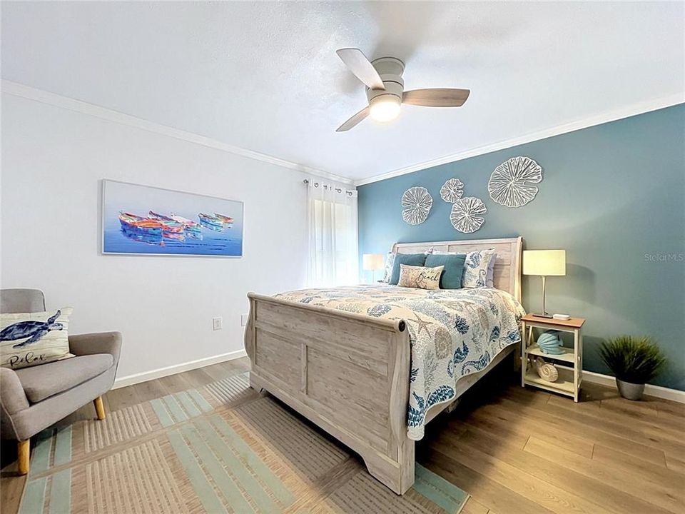 For Sale: $249,500 (2 beds, 2 baths, 1050 Square Feet)