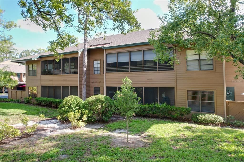 For Sale: $249,500 (2 beds, 2 baths, 1050 Square Feet)
