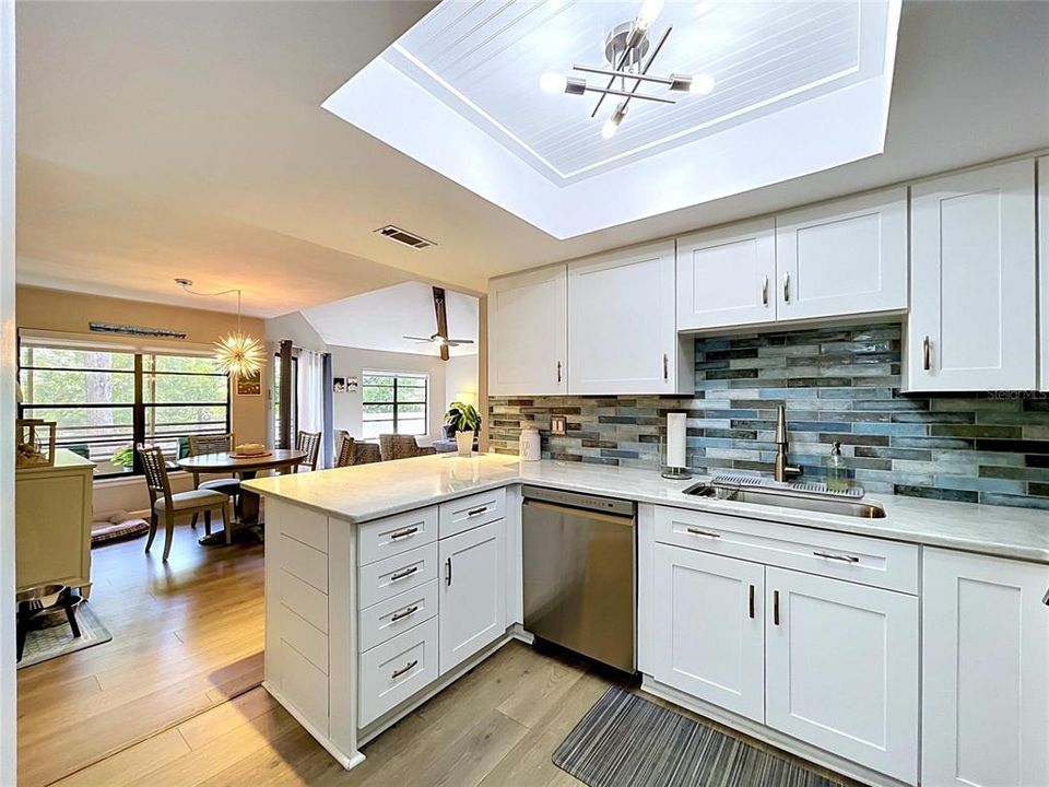 For Sale: $249,500 (2 beds, 2 baths, 1050 Square Feet)