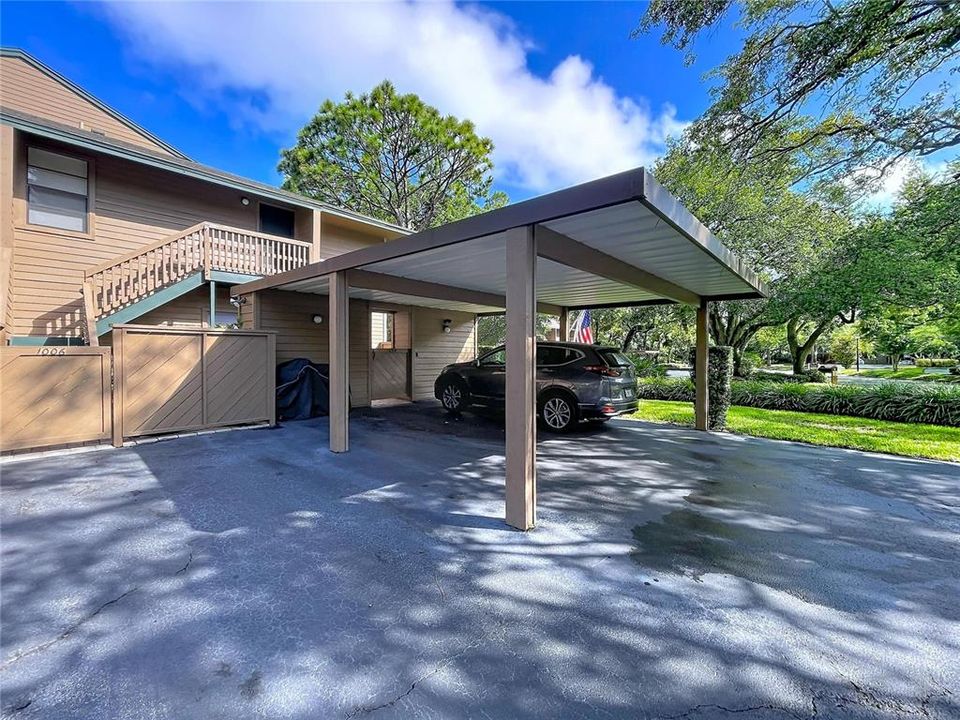 For Sale: $249,500 (2 beds, 2 baths, 1050 Square Feet)