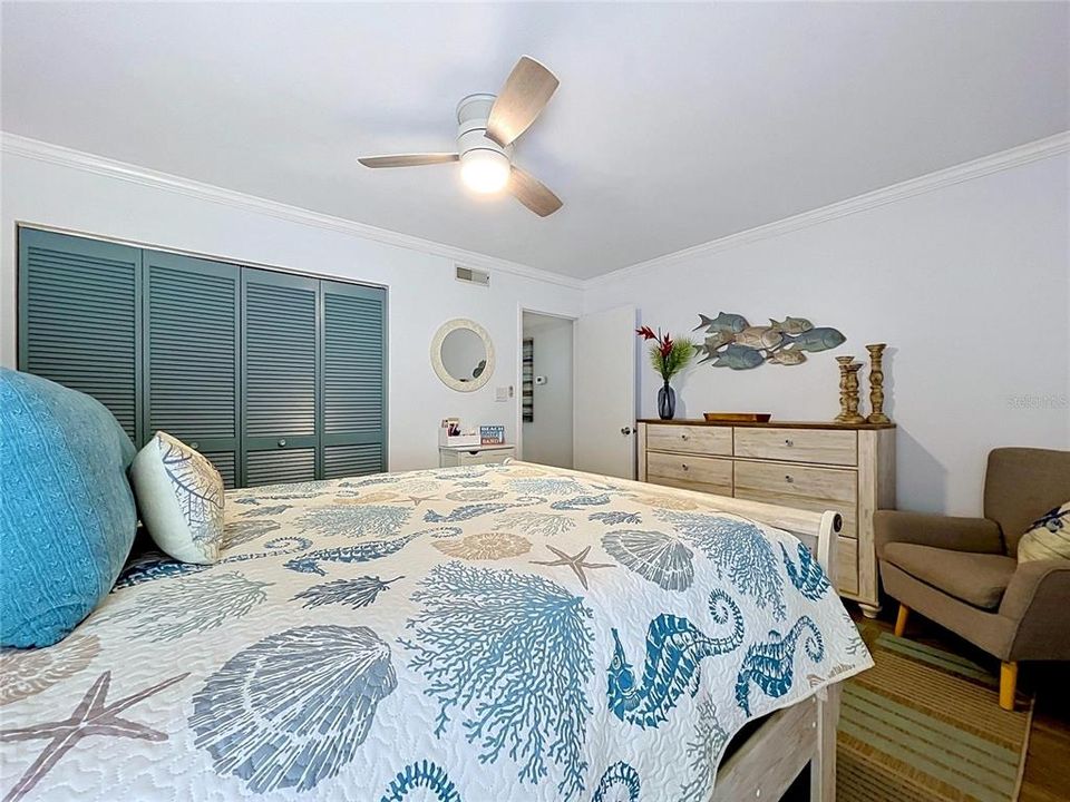 For Sale: $249,500 (2 beds, 2 baths, 1050 Square Feet)
