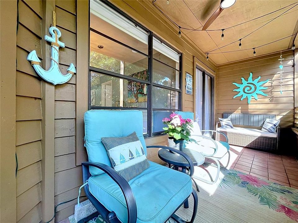 For Sale: $249,500 (2 beds, 2 baths, 1050 Square Feet)