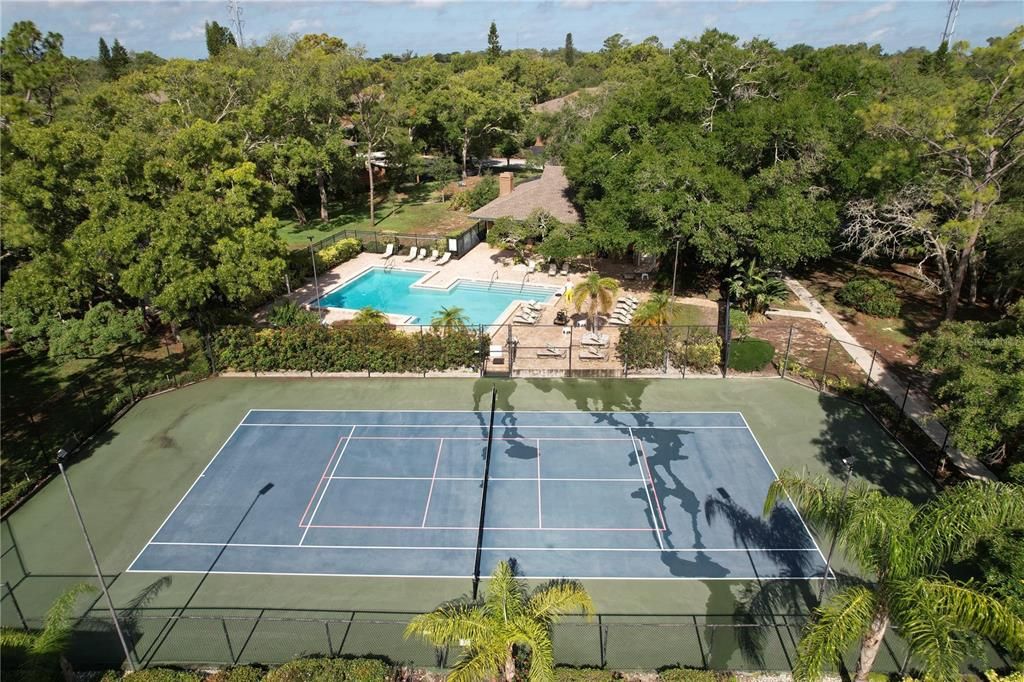 For Sale: $249,500 (2 beds, 2 baths, 1050 Square Feet)