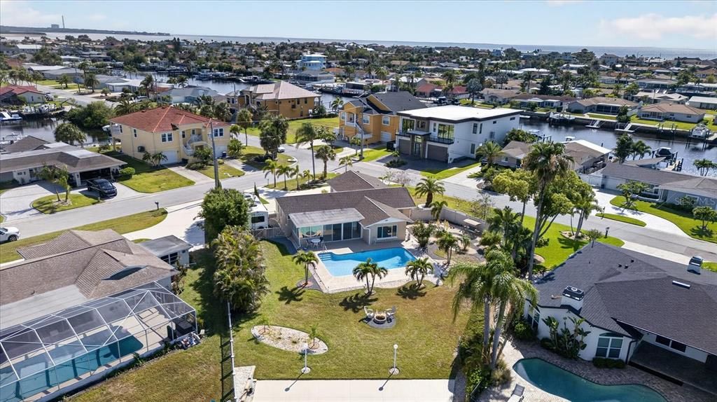 En Venta: $950,000 (2 camas, 2 baños, 1895 Pies cuadrados)