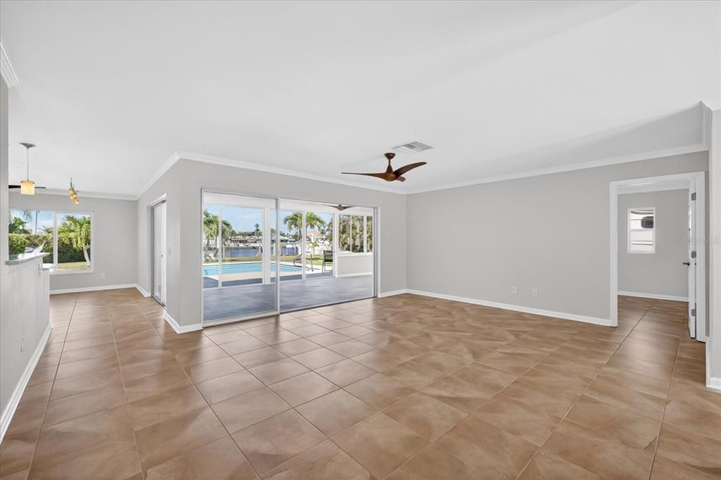 En Venta: $950,000 (2 camas, 2 baños, 1895 Pies cuadrados)
