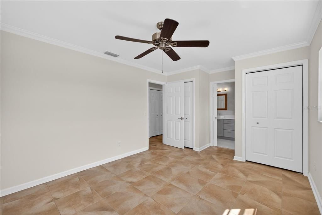 En Venta: $950,000 (2 camas, 2 baños, 1895 Pies cuadrados)
