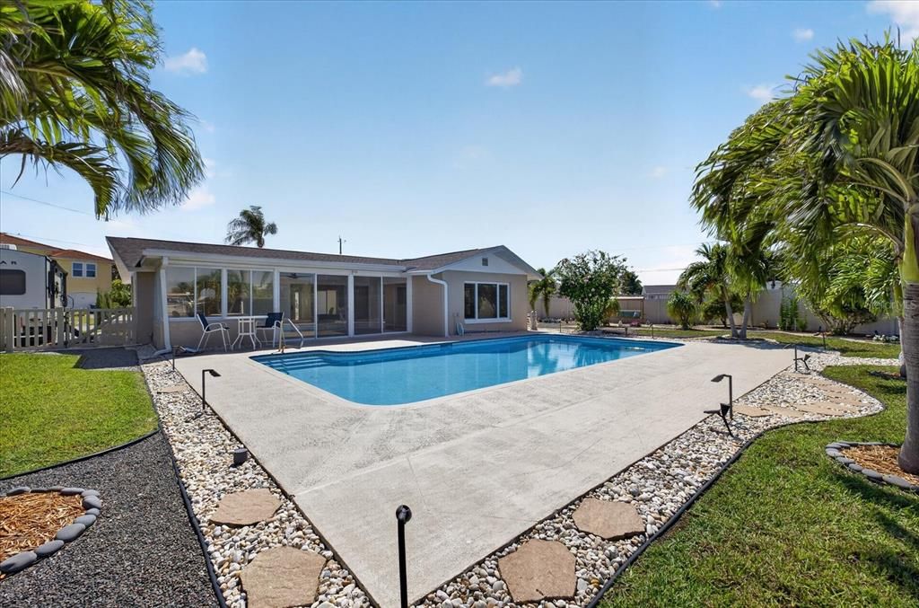 En Venta: $950,000 (2 camas, 2 baños, 1895 Pies cuadrados)