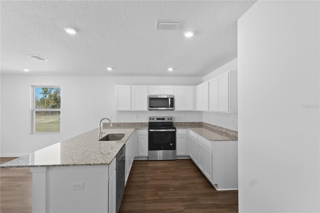 For Sale: $299,990 (4 beds, 2 baths, 1684 Square Feet)